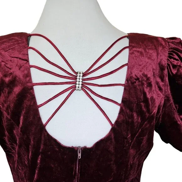 Vintage Womens Medium Velvet Formal Dress Strappy‎ Back Fit N Flare 90s Burgandy - Picture 7 of 11